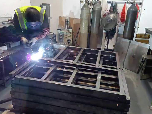 Welding and processing of packaging machine equipment frame