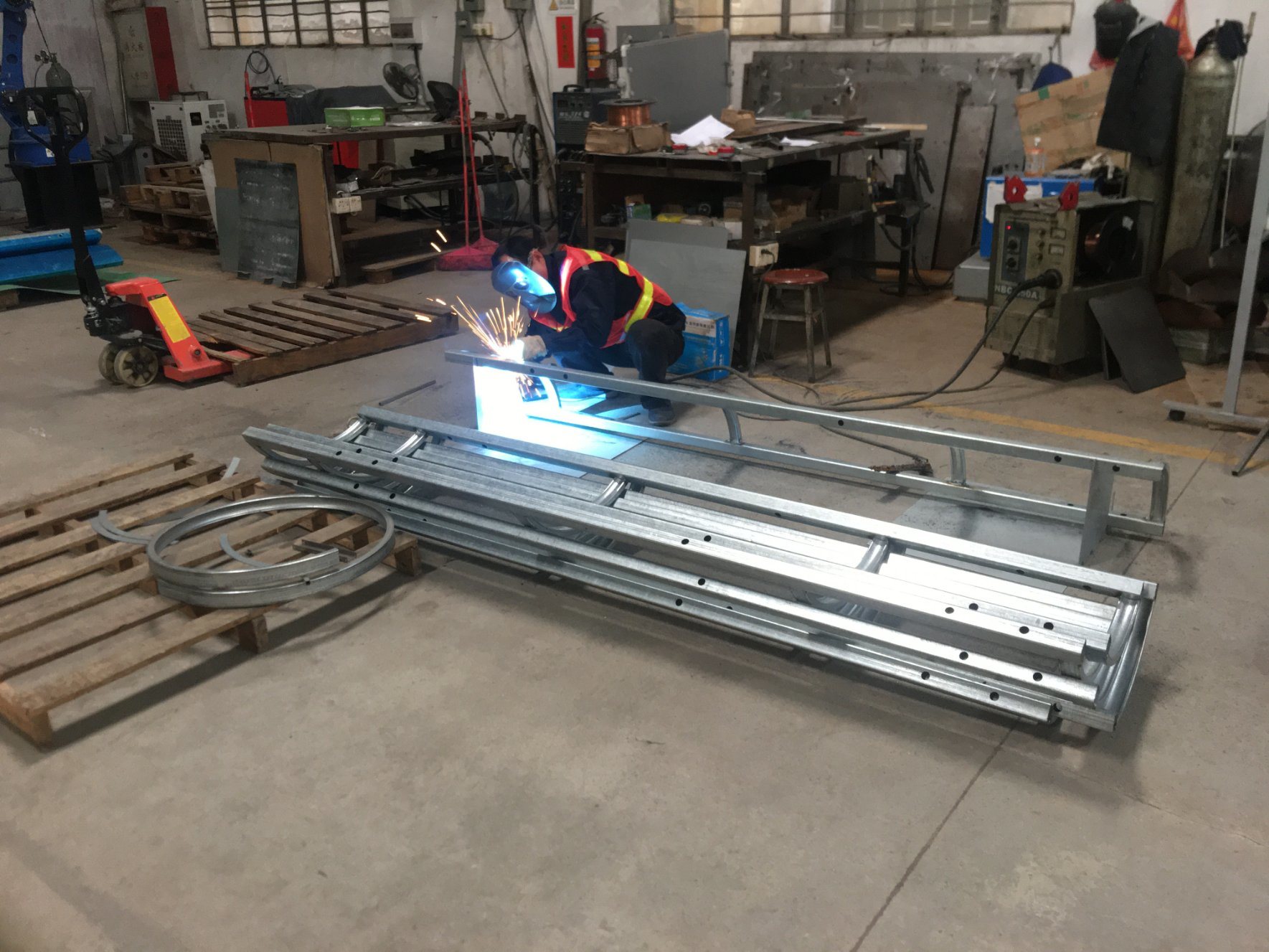 CustomizedTraffic Road Welding Frame Fabrication